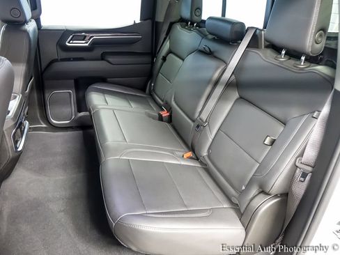 Used 2024 Chevrolet Silverado 1500 LTZ AWD/4WD image 12