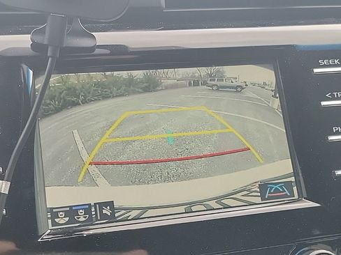 Used 2018 Toyota Camry XSE image 8