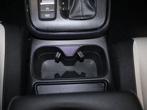 Used 2025 Honda CR-V EX image 33