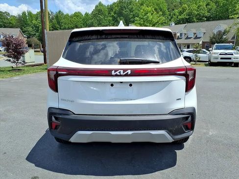 Used 2025 Kia Seltos LX AWD/4WD image 22