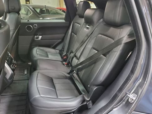 Used 2020 Land Rover Range Rover Sport HSE Dynamic image 11