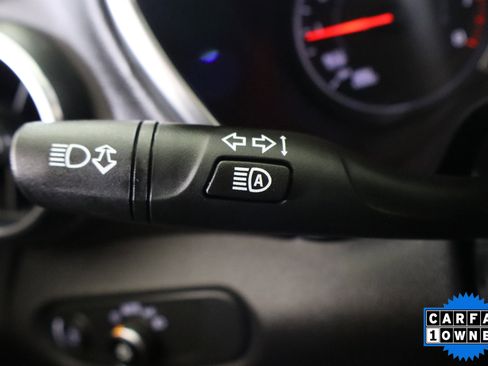 Used 2025 Chevrolet Blazer LT image 29