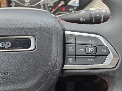 Used 2024 Jeep Compass Trailhawk AWD/4WD image 29