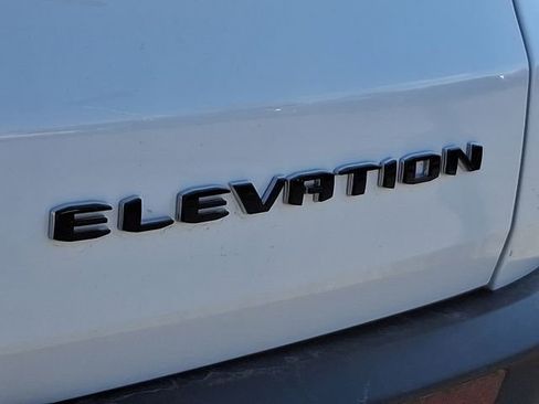 Used 2025 GMC Acadia Elevation image 33