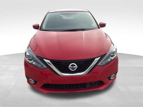Used 2018 Nissan Sentra SR w/ Premium Package (P02) image 9