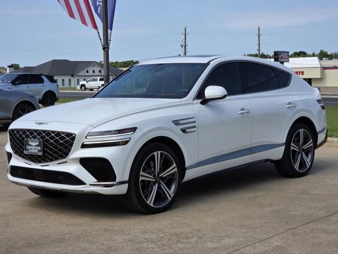 Used 2026 Genesis GV80 3.5T e-SC AWD/4WD image 3