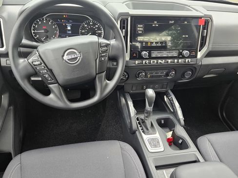 New 2026 Nissan Frontier SV w/ Tow Package AWD/4WD image 9