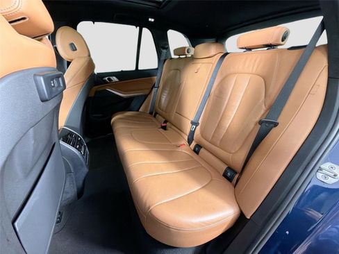Used 2022 BMW X5 xDrive40i w/ M Sport Package AWD/4WD image 24