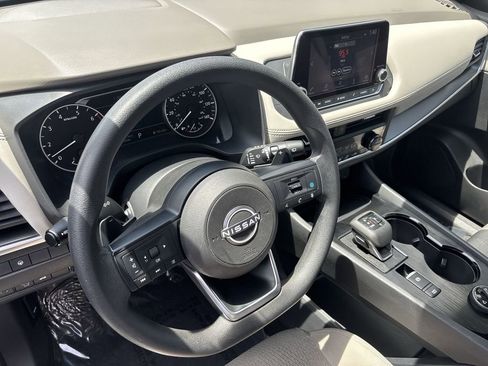 Certified 2024 Nissan Rogue SV AWD/4WD image 11
