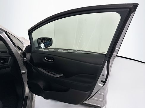 Used 2019 Nissan Leaf SV Plus w/ SV Plus Technology Package image 30