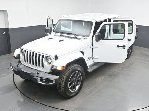 Used 2020 Jeep Gladiator Overland AWD/4WD image 48