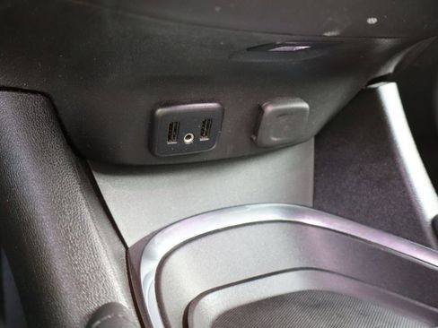 Used 2018 Chevrolet Malibu LT image 23