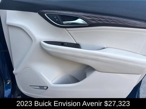 Used 2023 Buick Envision Avenir AWD/4WD image 18
