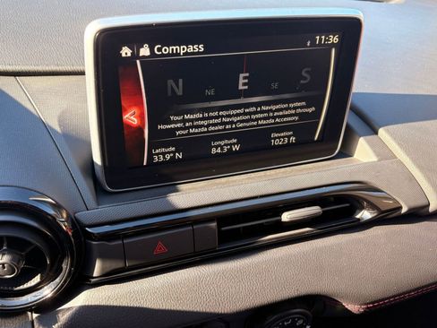 Used 2016 MAZDA MX-5 Miata Club image 13