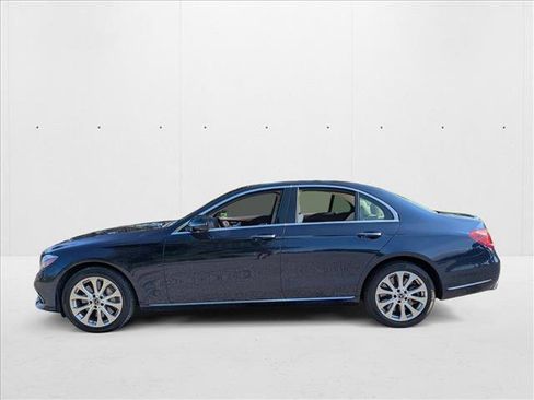 Used 2019 Mercedes-Benz E 450 4MATIC Sedan image 4