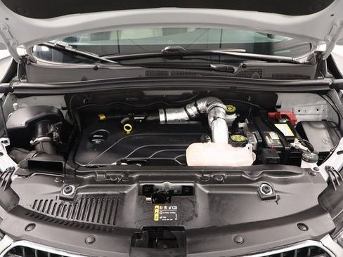 Used 2022 Buick Encore Preferred w/ Safety Package image 22