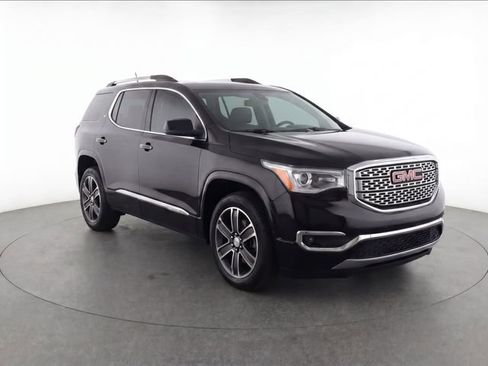 Used 2019 GMC Acadia Denali FWD image 3