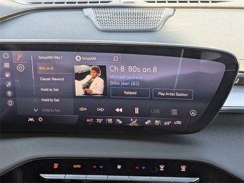 New 2026 Buick Enclave Avenir image 22