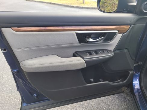 Used 2019 Honda CR-V EX image 17