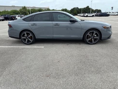 Used 2026 Honda Accord Sport image 6