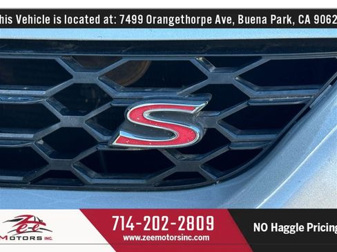 Used 2010 Toyota Matrix S image 51