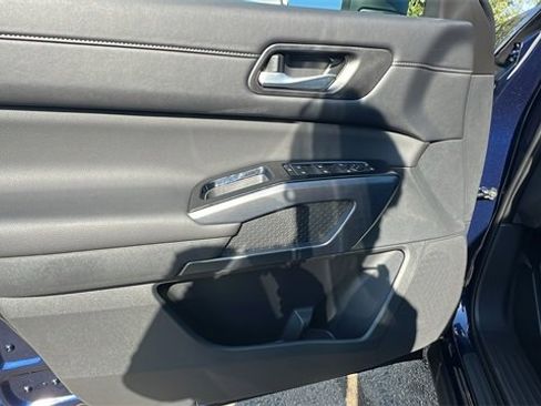 New 2025 Nissan Pathfinder SL w/ Cargo Package image 19