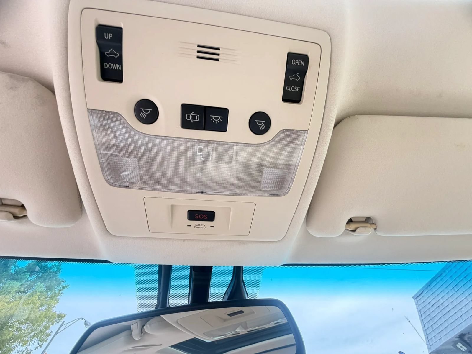 Used 2015 Lexus ES 300h w/ Navigation System Package FWD image 25