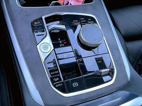 Used 2025 BMW X7 xDrive40i image 33