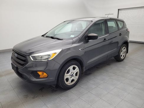 Used 2017 Ford Escape S image 2