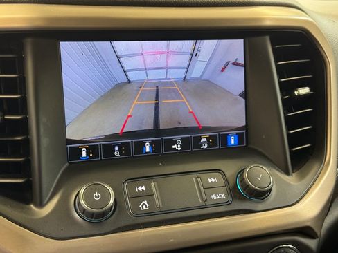 Used 2022 GMC Acadia Denali w/ Black Diamond Edition image 44