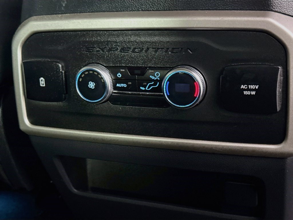 Used 2024 Ford Expedition XLT RWD image 40