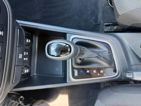 Used 2019 Hyundai Accent SE FWD image 15