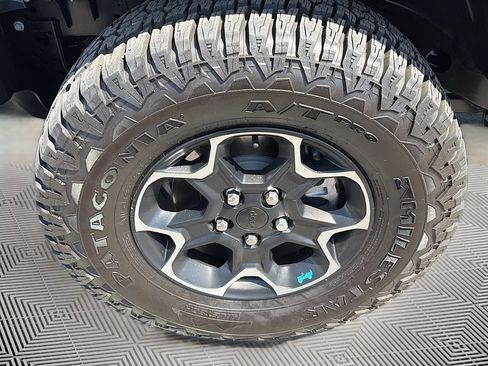 Used 2023 Jeep Wrangler Unlimited Rubicon 4xe AWD/4WD image 30