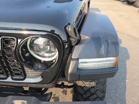 Used 2024 Jeep Wrangler Unlimited Sport AWD/4WD image 21