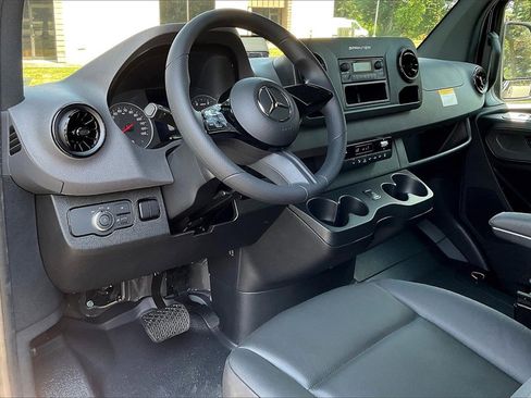 New 2025 Mercedes-Benz Sprinter 3500 image 5