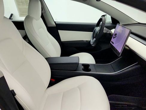 Used 2020 Tesla Model 3 Standard Range Plus RWD image 28