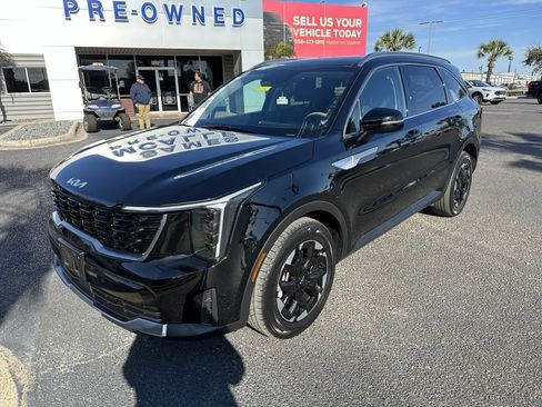 Used 2025 Kia Sorento S w/ Panoramic Sunroof Package image 2