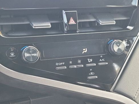 Used 2023 Toyota Camry LE w/ Convenience Package image 21