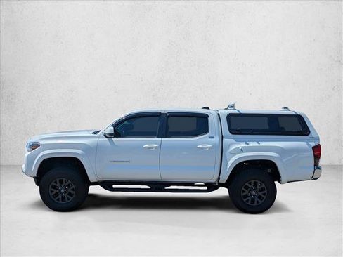 Used 2023 Toyota Tacoma SR5 AWD/4WD image 8