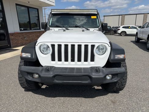 Used 2019 Jeep Wrangler Unlimited Sport S image 10