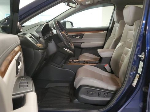 Used 2020 Honda CR-V Touring image 12