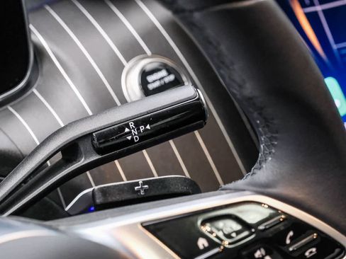 Certified 2025 Mercedes-Benz C 300 Sedan w/ Exclusive Trim Package image 23