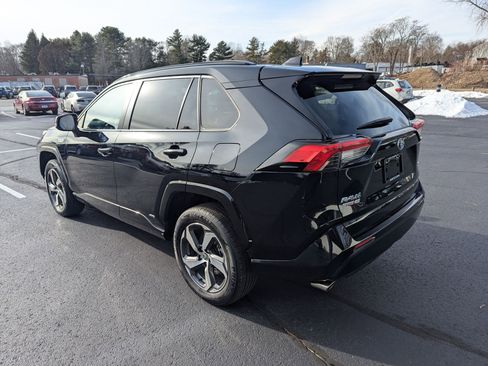 Used 2023 Toyota RAV4 SE image 7