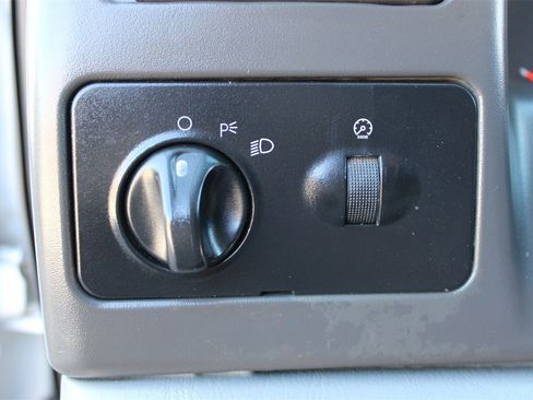 Used 2004 Ford F450 XL image 17