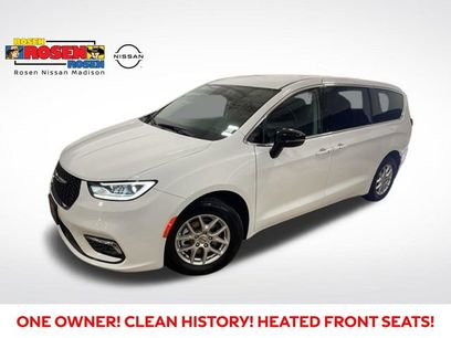 Used 2024 Chrysler Pacifica Touring-L