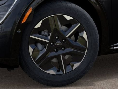 New 2026 Kia EV6 Wind RWD image 9