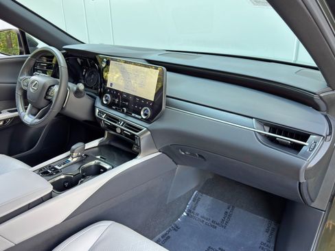 Used 2023 Lexus RX 350 w/ Cold Area Package AWD/4WD image 15