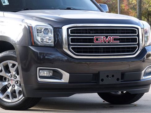 Used 2018 GMC Yukon SLT w/ Open Road Package image 18