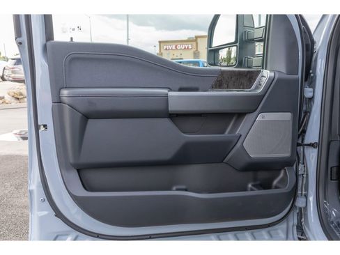 New 2026 Ford F350 Lariat w/ Lariat Premium Package image 18