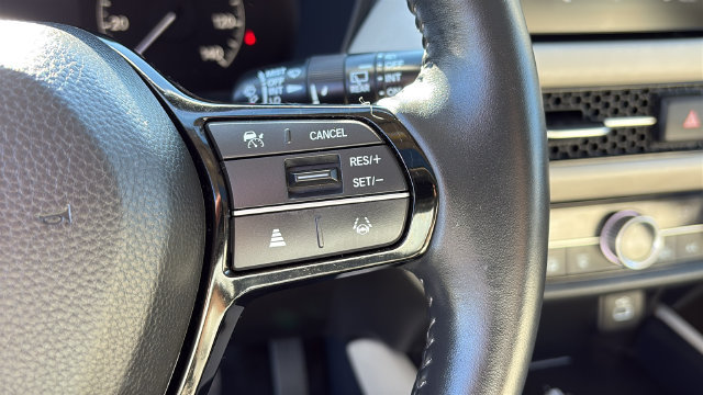 Used 2025 Honda HR-V EX-L image 14